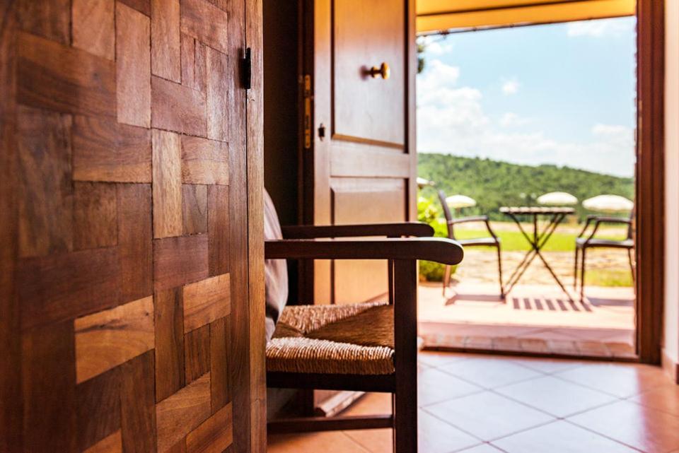 Agriturismo & Cantina Tenuta Casteani Ribolla エクステリア 写真
